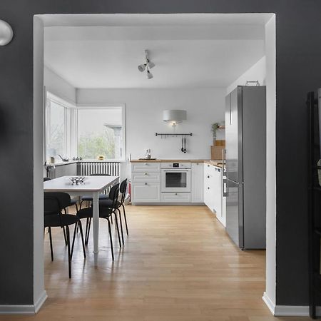 Cozy 2Br Apartment Reykjavík Exteriör bild