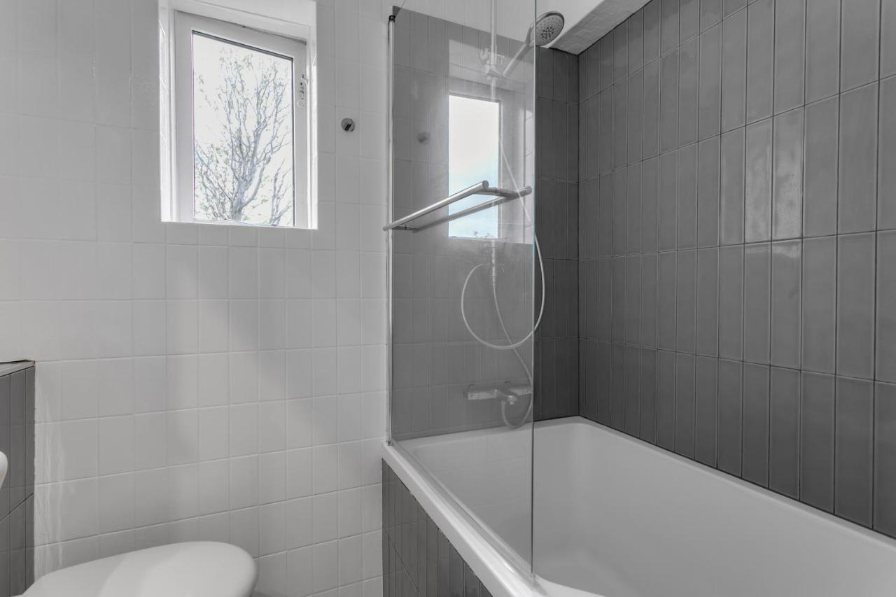 Cozy 2Br Apartment Reykjavík Exteriör bild